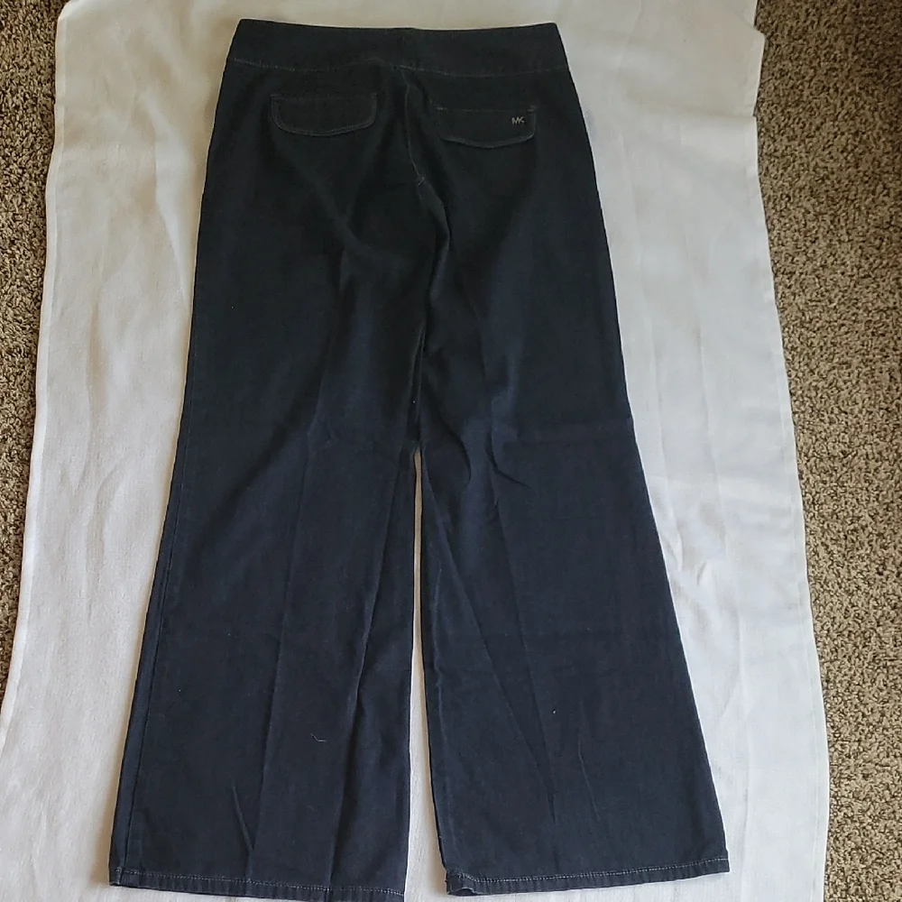 Women's Black Wide-Leg Jeans - Picture 11 of 11